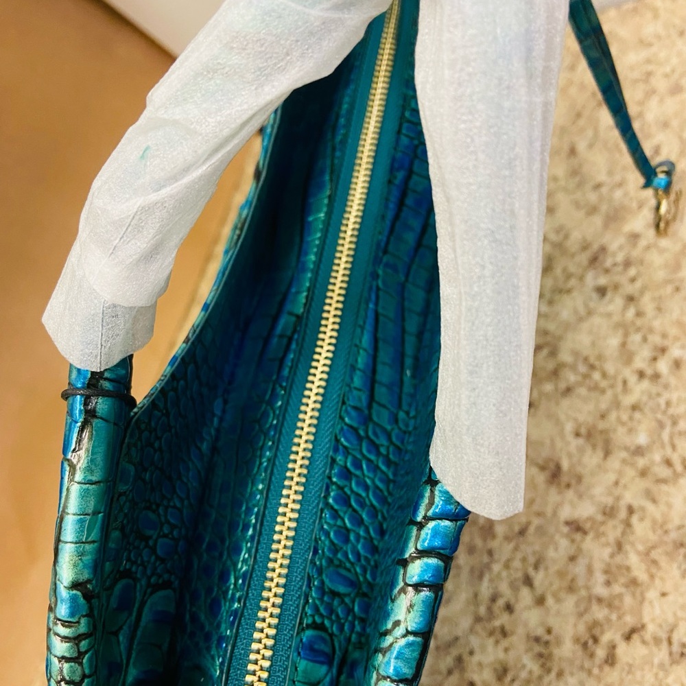Brahmin Peacock Shimmer ELAINE and Cordelia Wallet - Picture 10 of 13